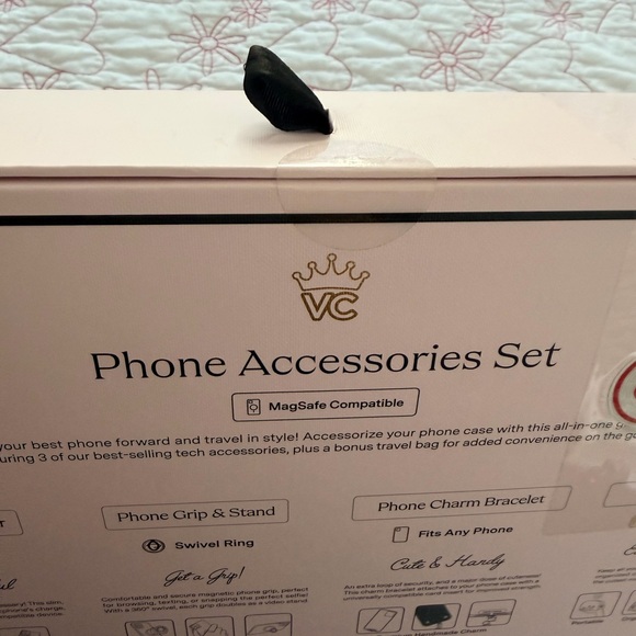 Velvet Caviar Checkered Phone Accessories Set - Brown and White - Picture 5 of 5